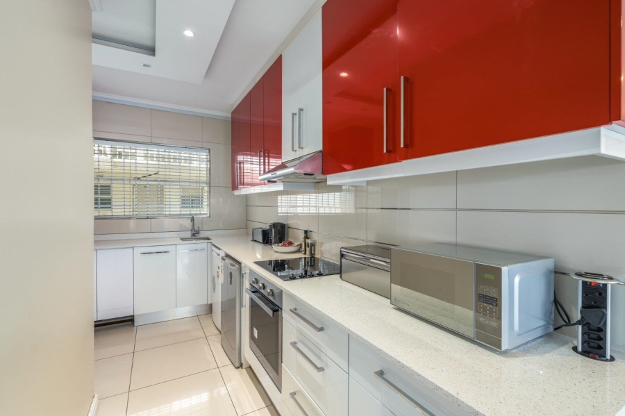 3 Bedroom Property for Sale in Mouille Point Western Cape